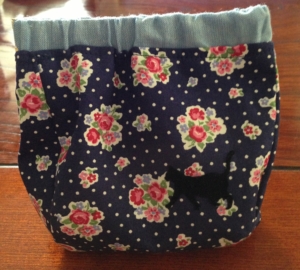 バネ口金ポーチ