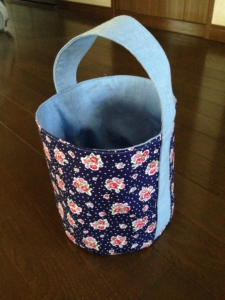 バケツ型トート